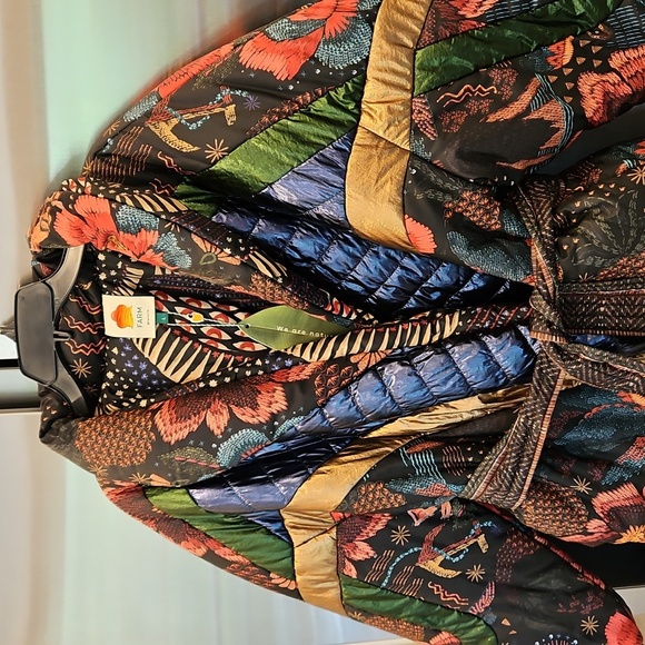 💕FARM RIO💕 Black Wild Bananas Metallic Reversible Puffer Jacket Large L NWT - Picture 12 of 16